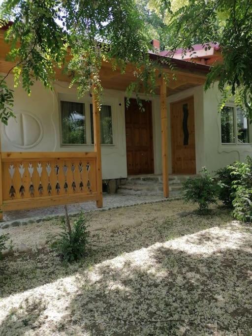 Casa De Oaspeti Adorabila Aproape De Natura Sărata-Monteoru Exterior foto